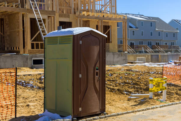 Best Porta potty rental near me  in Taft, CA